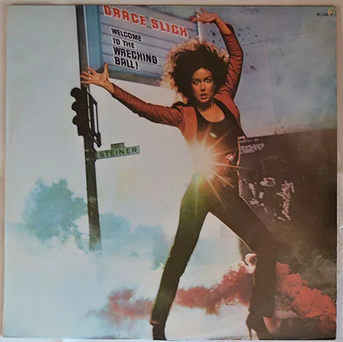 Capa de Grace Slick — Welcome To The Wrecking Ball 