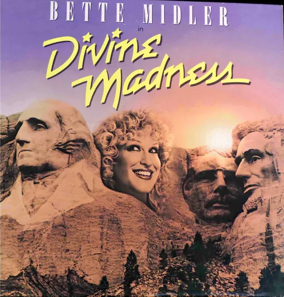 Capa de Bette Midler — Divine Madness