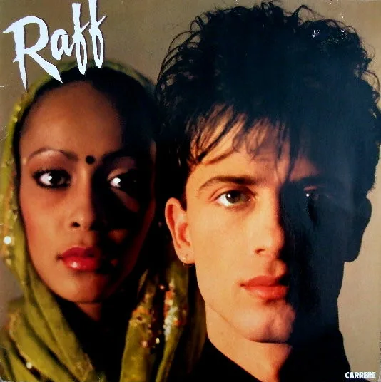 Capa de Raff* — Raff
