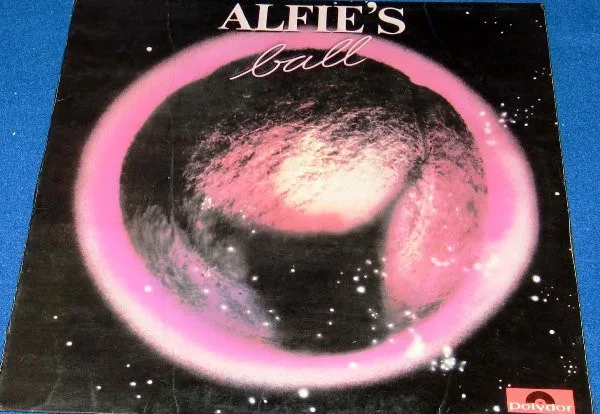 Capa de Alfie* — Alfie's Ball