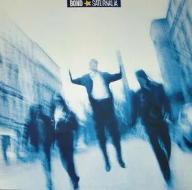 Capa de Bond  — Saturnalia