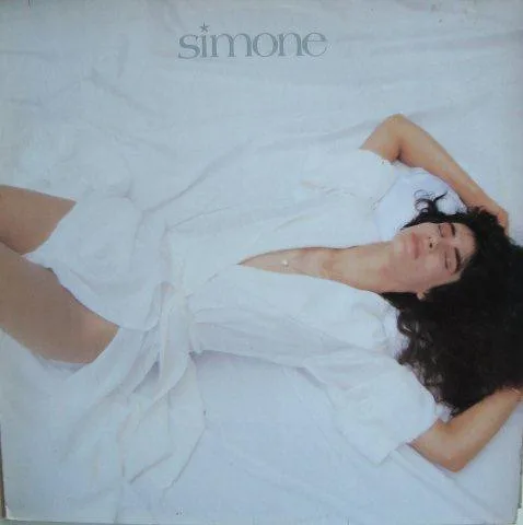 Capa de Simone  — Simone