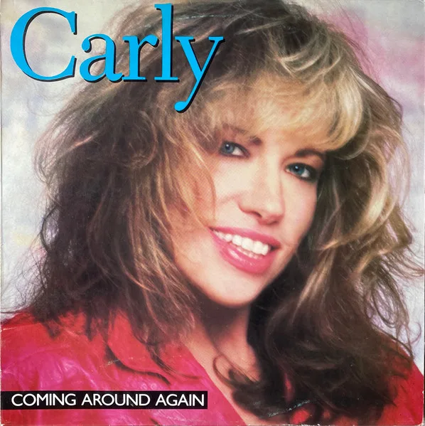 Capa de Carly Simon — Coming Around Again