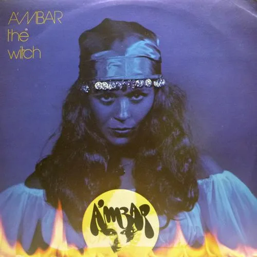 Capa de A'mbar — The Witch