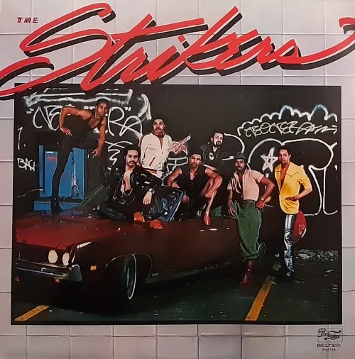 Capa de The Strikers — The Strikers