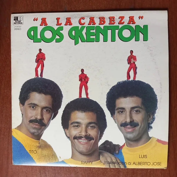 Capa de Los Kenton — A La Cabeza