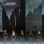 Capa de Metro  — New Love