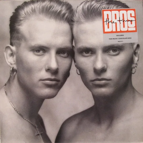Capa de Bros — The Time