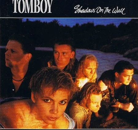 Capa de Tomboy (3) — Shadows On The Wall