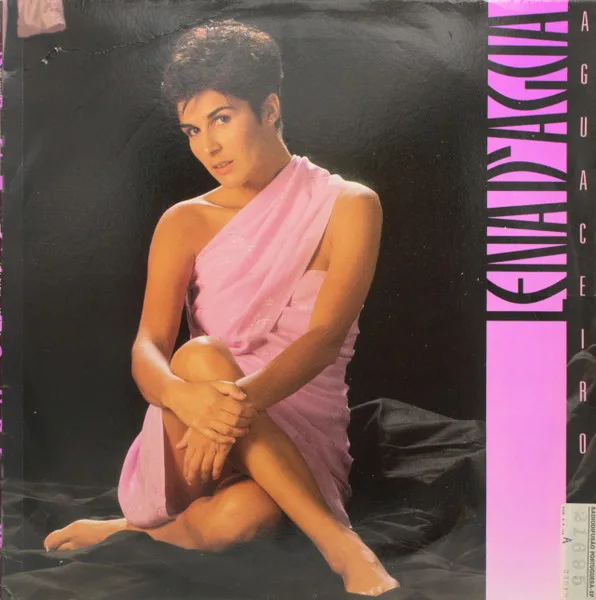 Capa de Lena D'Água — Aguaceiro