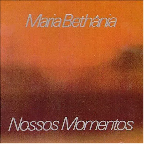 Capa de Maria Bethânia — Nossos Momentos