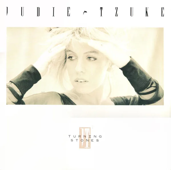 Capa de Judie Tzuke — Turning Stones