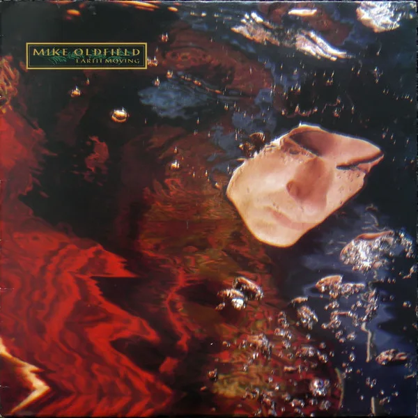 Capa de Mike Oldfield — Earth Moving