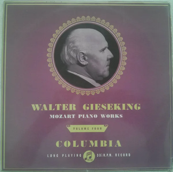 Capa de W.A. Mozart* — Walter Gieseking