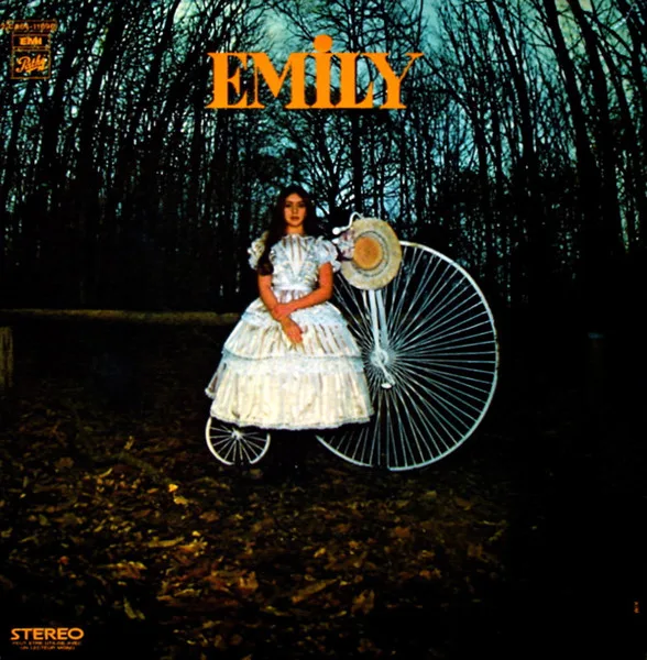 Capa de Emily* — Emily