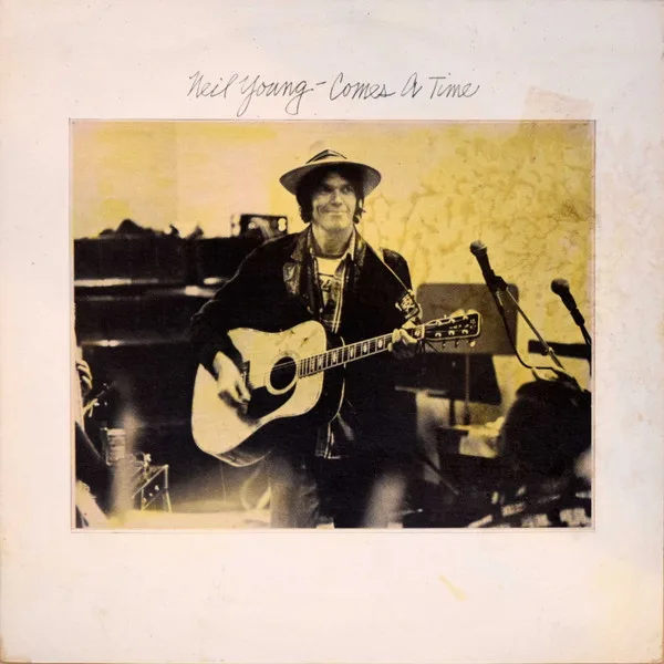 Capa de Neil Young — Comes A Time