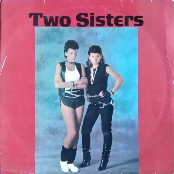 Capa de Two Sisters — Two Sisters
