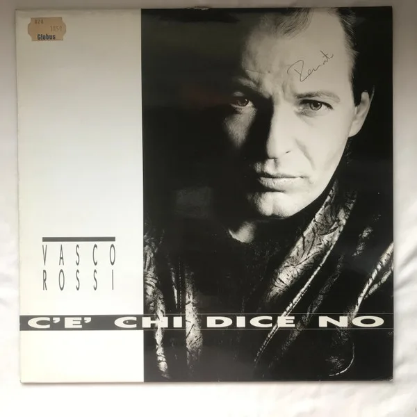 Capa de Vasco Rossi — C'è Chi Dice No
