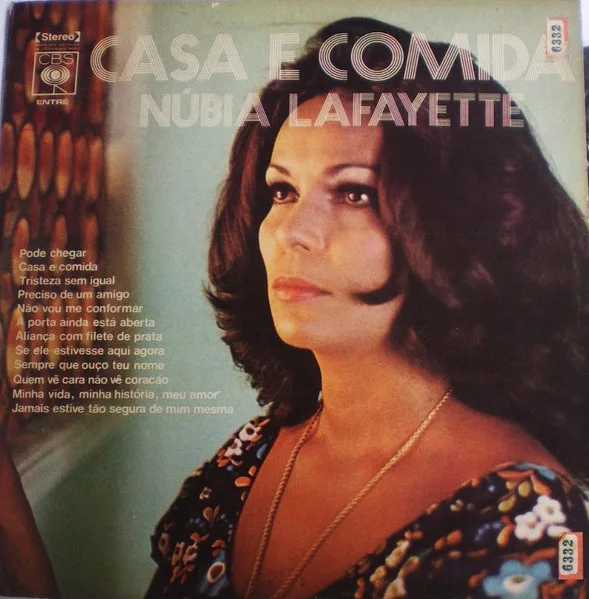 Capa de Núbia Lafayette — Casa e Comida