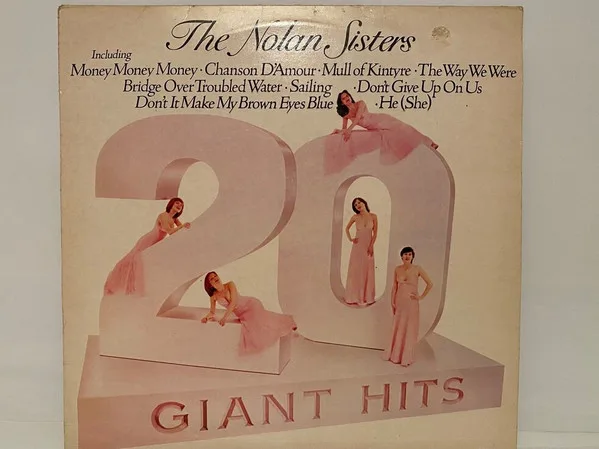 Capa de The Nolan Sisters* — 20 Giant Hits