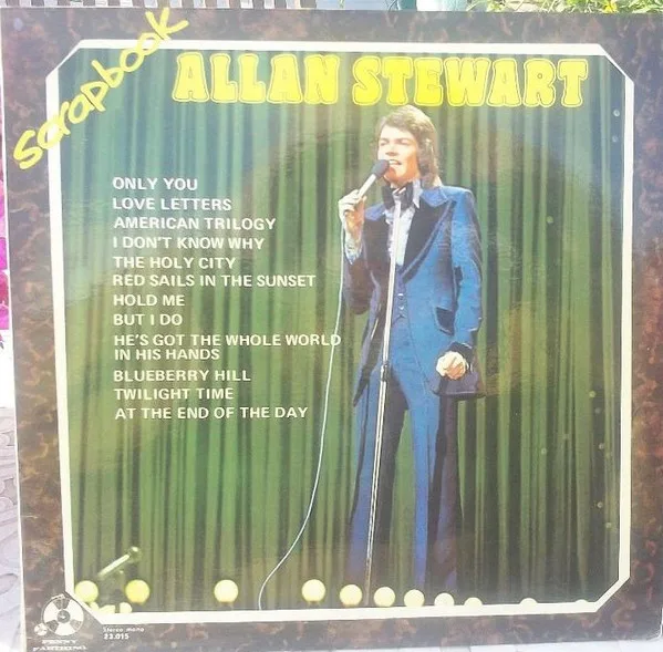 Capa de Allan Stewart — Scrapbook