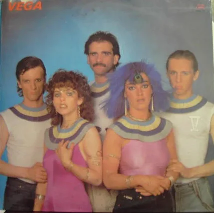 Capa de Vega  — Nostradamus