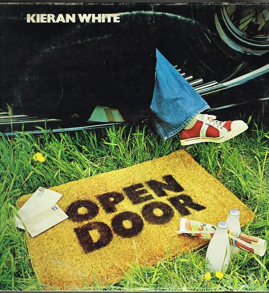 Capa de Kieran White — Open Door