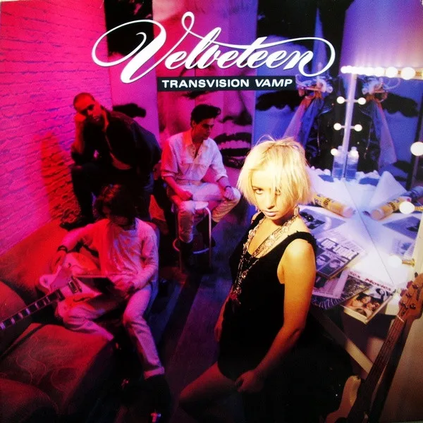 Capa de Transvision Vamp — Velveteen