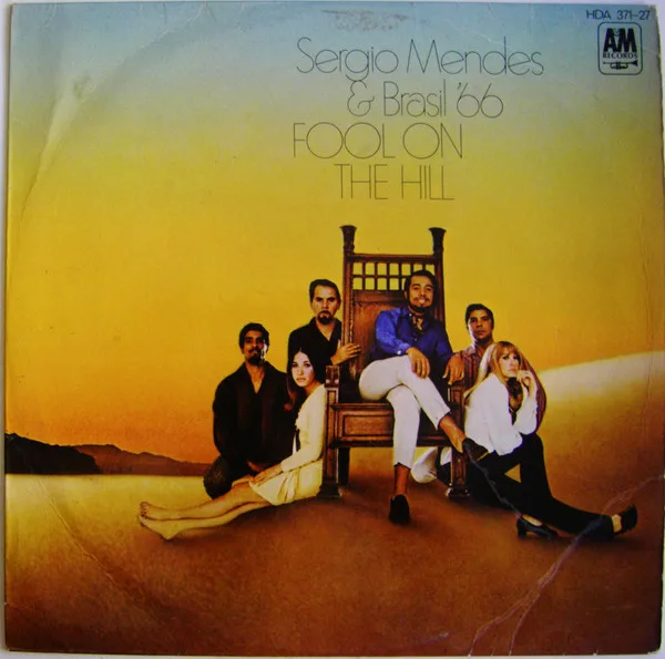 Capa de Sergio Mendes & Brasil '66* — The Fool On The Hill = El Loco De La Colina
