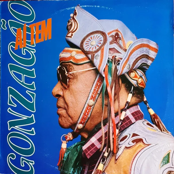 Capa de Gonzagão* — Aí Tem