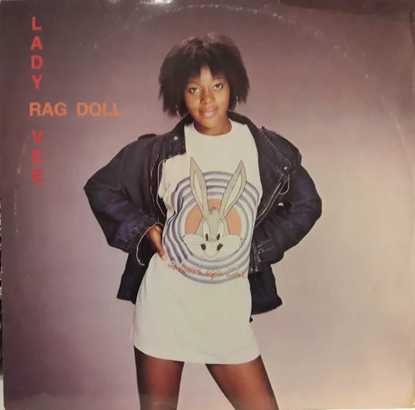 Capa de Lady Vee — Rag Doll