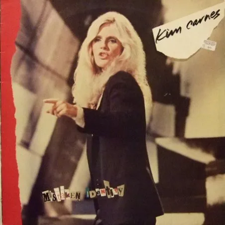 Capa de Kim Carnes — Mistaken Identity