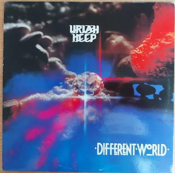 Capa de Uriah Heep — Different World
