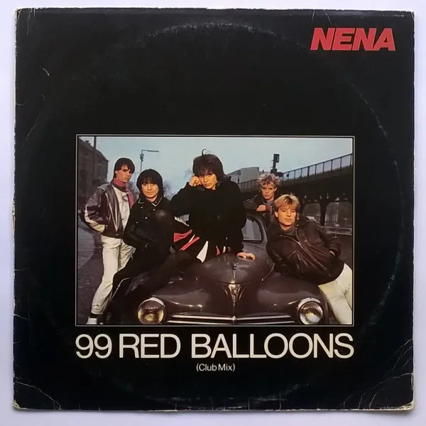 Capa de Nena — 99 Red Balloons