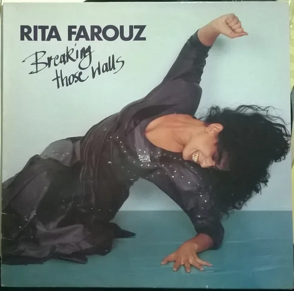 Capa de Rita Farouz* — Breaking Those Walls
