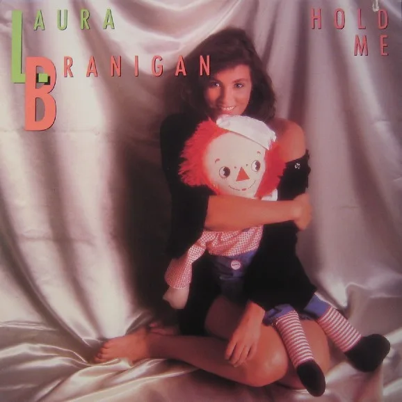 Capa de Laura Branigan — Hold Me