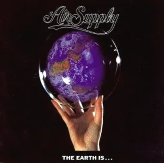 Capa de Air Supply — The Earth Is...