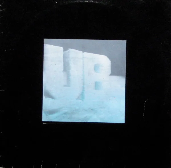Capa de UB40 — UB44