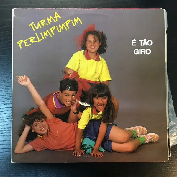 Capa de Turma Perlimpimpim — É Tão Giro