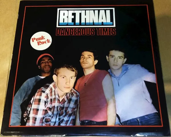 Capa de Bethnal — Dangerous Times