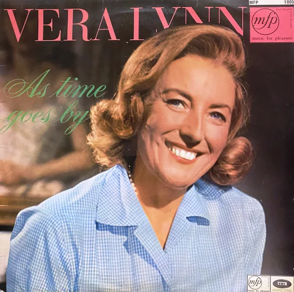 Capa de Vera Lynn — As Time Goes By