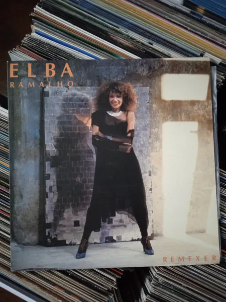 Capa de Elba Ramalho — Remexer