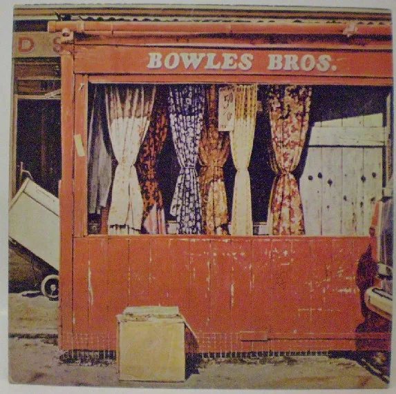 Capa de Bowles Bros. — Roger Buys A Fridge