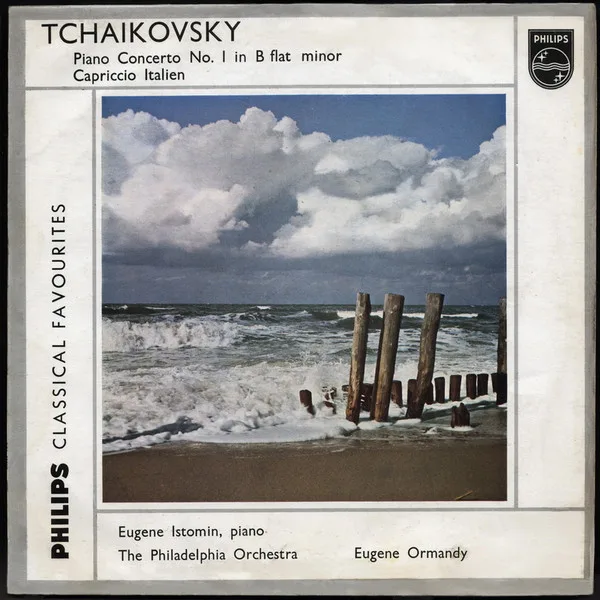 Capa de Eugene Istomin / Eugene Ormandy Conducts The Philadelphia Orchestra / Tchaikovsky* — Piano Concerto No. 1 / Capriccio Italien