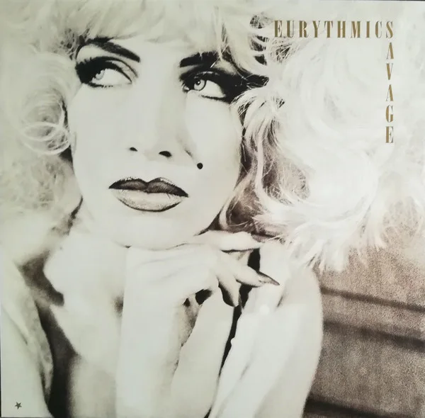 Capa de Eurythmics — Savage